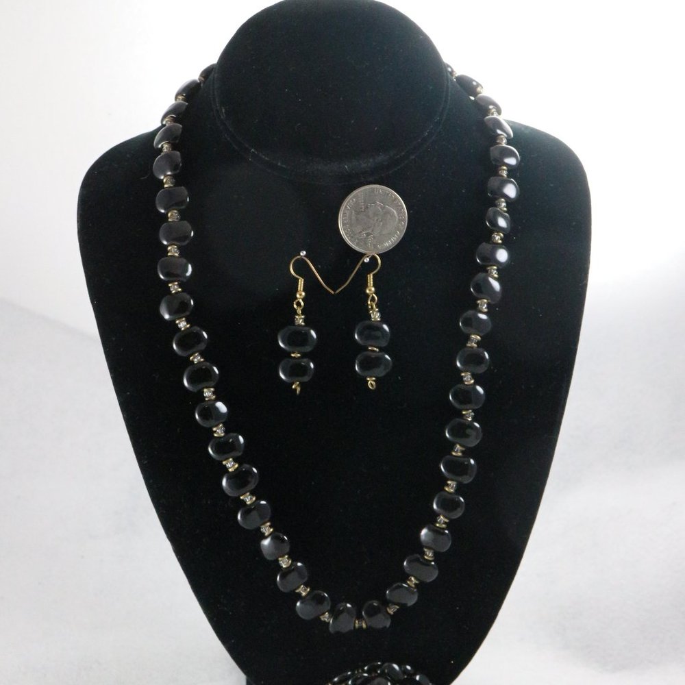 KAZURI Mini Shale Black Earthen Clay Jewelry Bundle Set - Picture 2 of 9